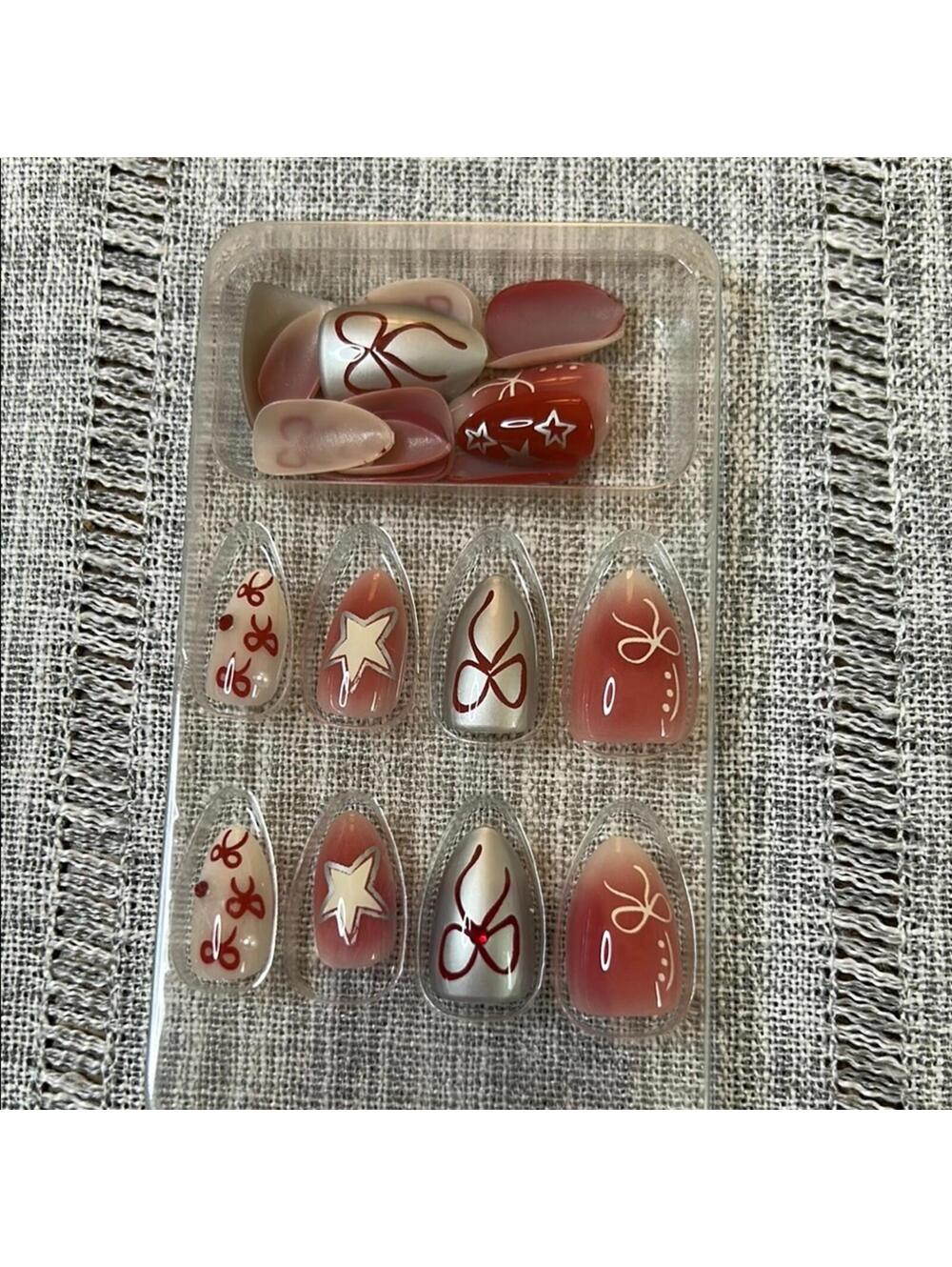 Red and White Nail Set